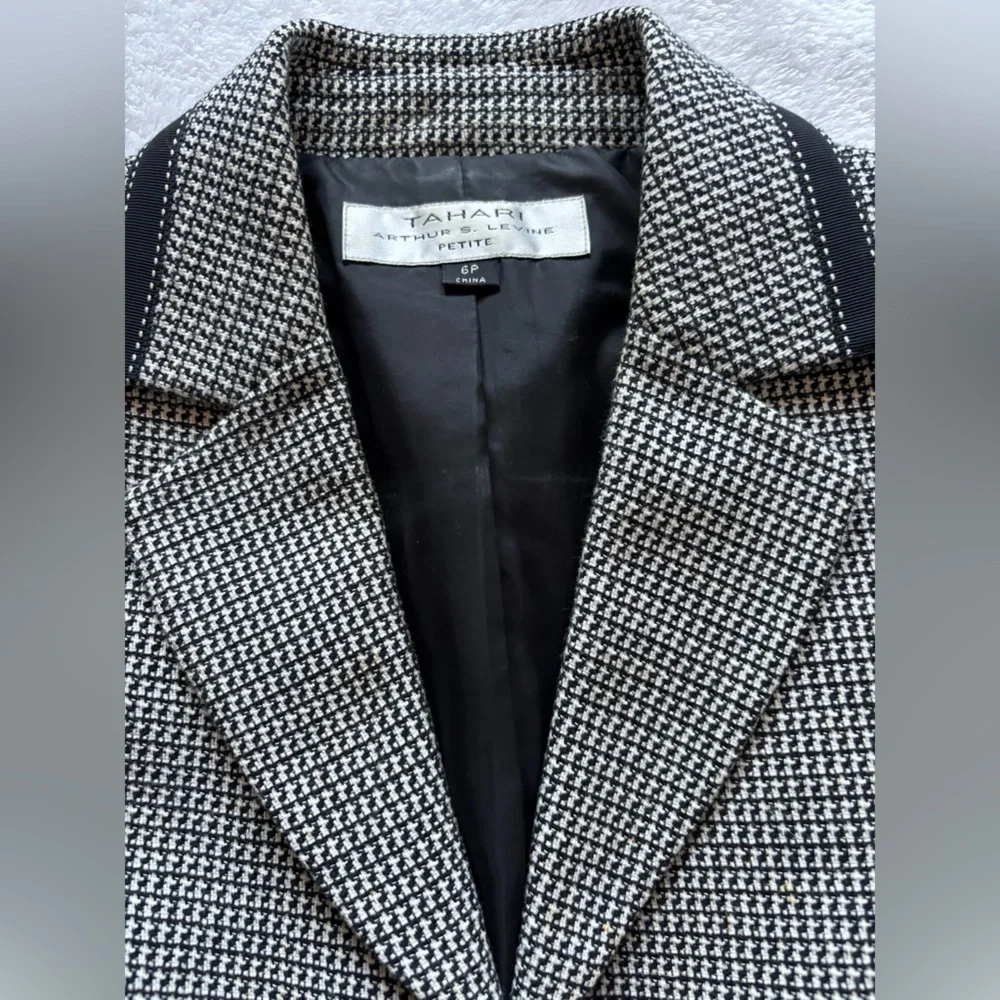 Tahari Petite Jacket - Picture 4 of 9